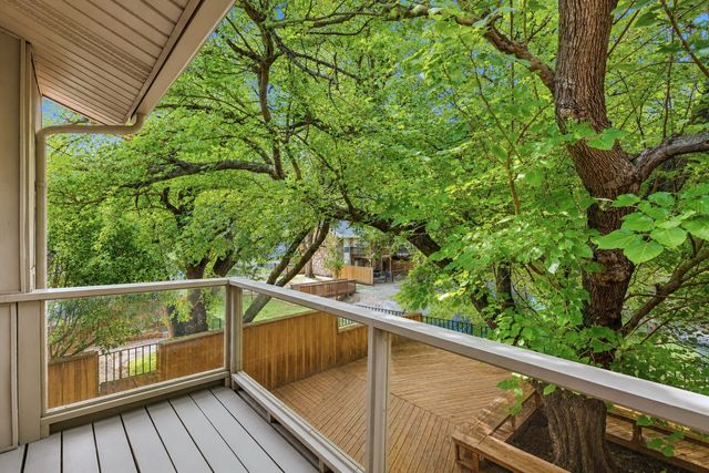 1806 Lakecrest Court, Carrollton, TX 75006