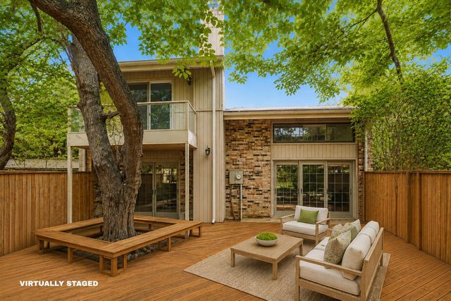 1806 Lakecrest Court, Carrollton, TX 75006