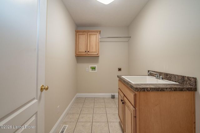 70 Deer Run Way, Elizabethtown, KY 42701