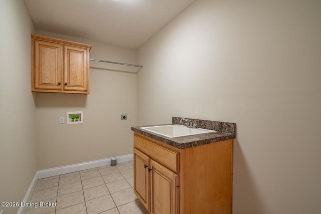 70 Deer Run Way, Elizabethtown, KY 42701