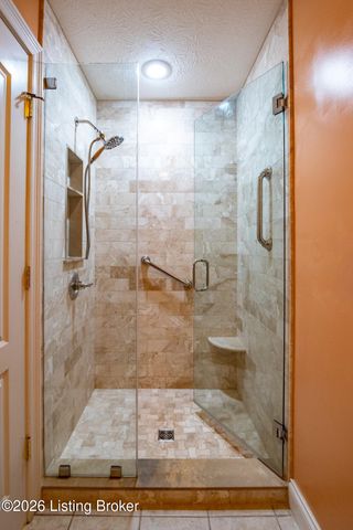 70 Deer Run Way, Elizabethtown, KY 42701