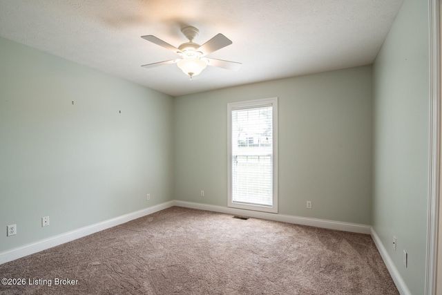70 Deer Run Way, Elizabethtown, KY 42701