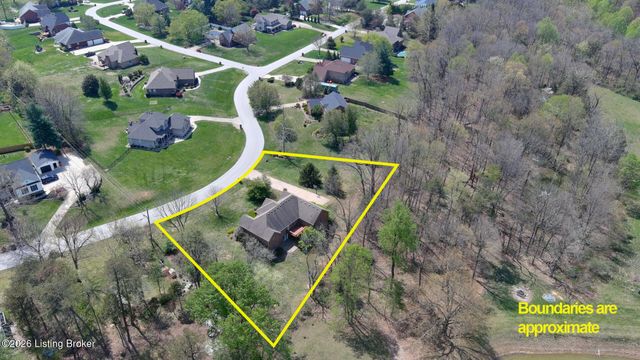 70 Deer Run Way, Elizabethtown, KY 42701