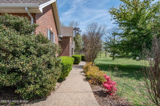 70 Deer Run Way, Elizabethtown, KY 42701