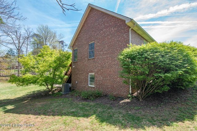 70 Deer Run Way, Elizabethtown, KY 42701