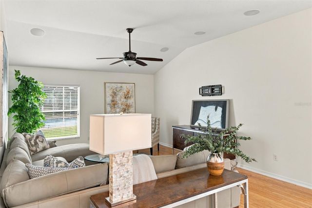 12427 BRISTOL COMMONS CIRCLE, Tampa, FL 33626