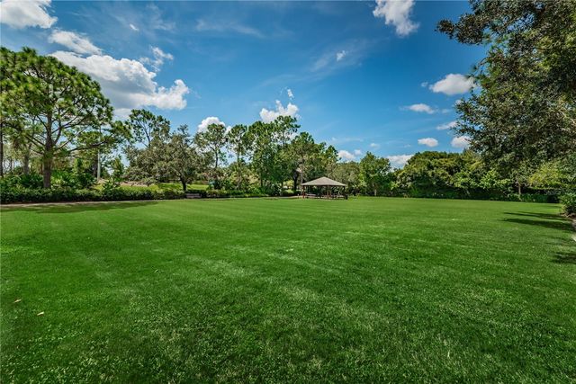 12427 BRISTOL COMMONS CIRCLE, Tampa, FL 33626