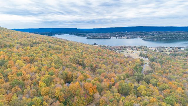 800 Nickajack Landing, South Pittsburg, TN 37380