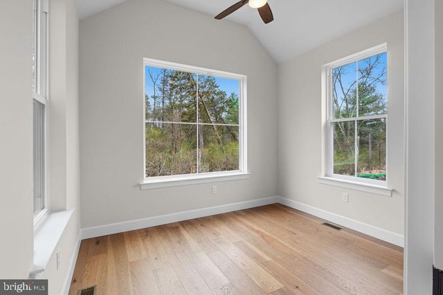15 BERKS MONT, Barto, PA 19504