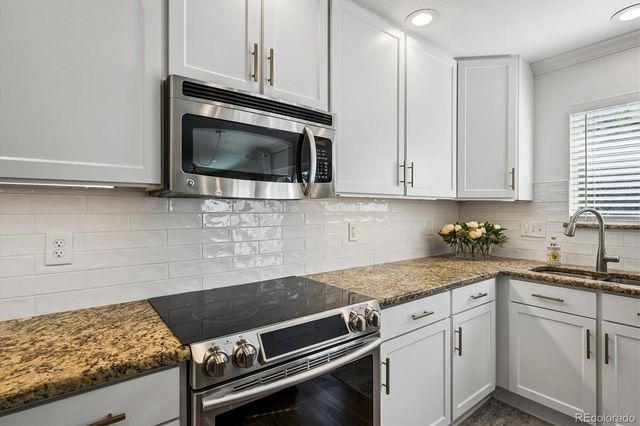 9711 Moss Rose Circle, Highlands Ranch, CO 80129