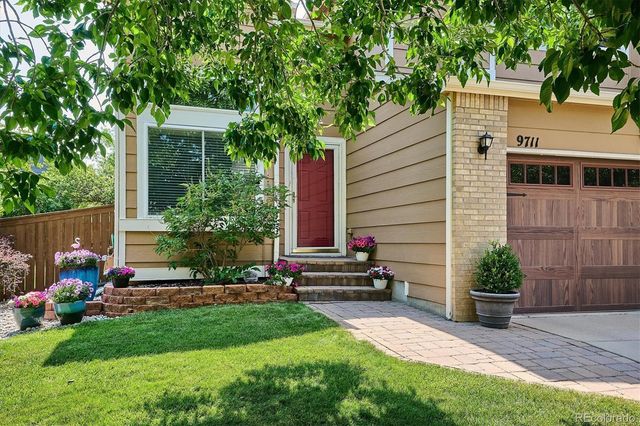 9711 Moss Rose Circle, Highlands Ranch, CO 80129