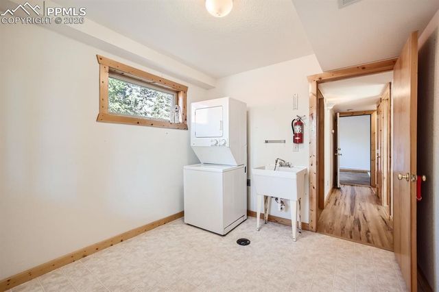 25 Amanda Circle, Florissant, CO 80816