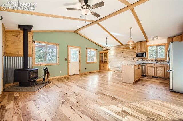25 Amanda Circle, Florissant, CO 80816