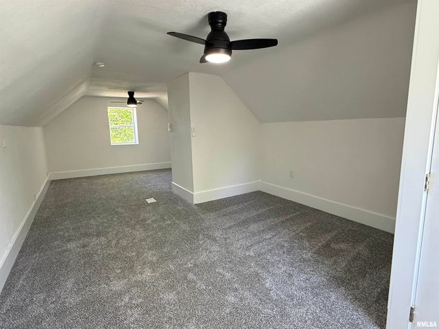 3304 E WASHINGTON Street, East Peoria, IL 61611