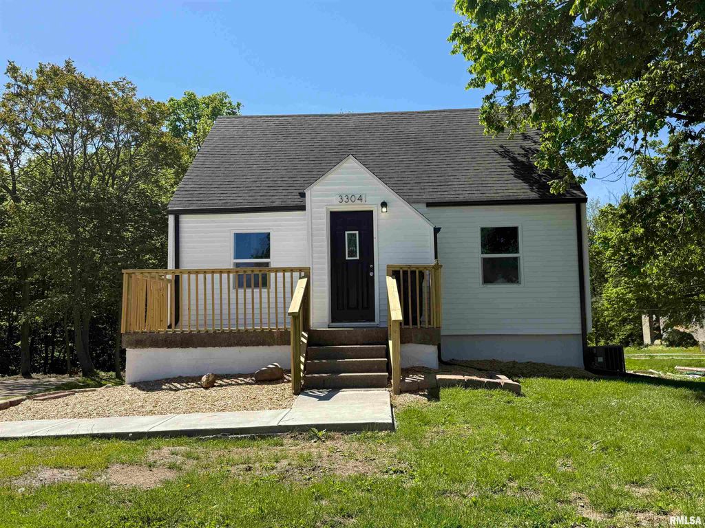3304 E WASHINGTON Street, East Peoria, IL 61611
