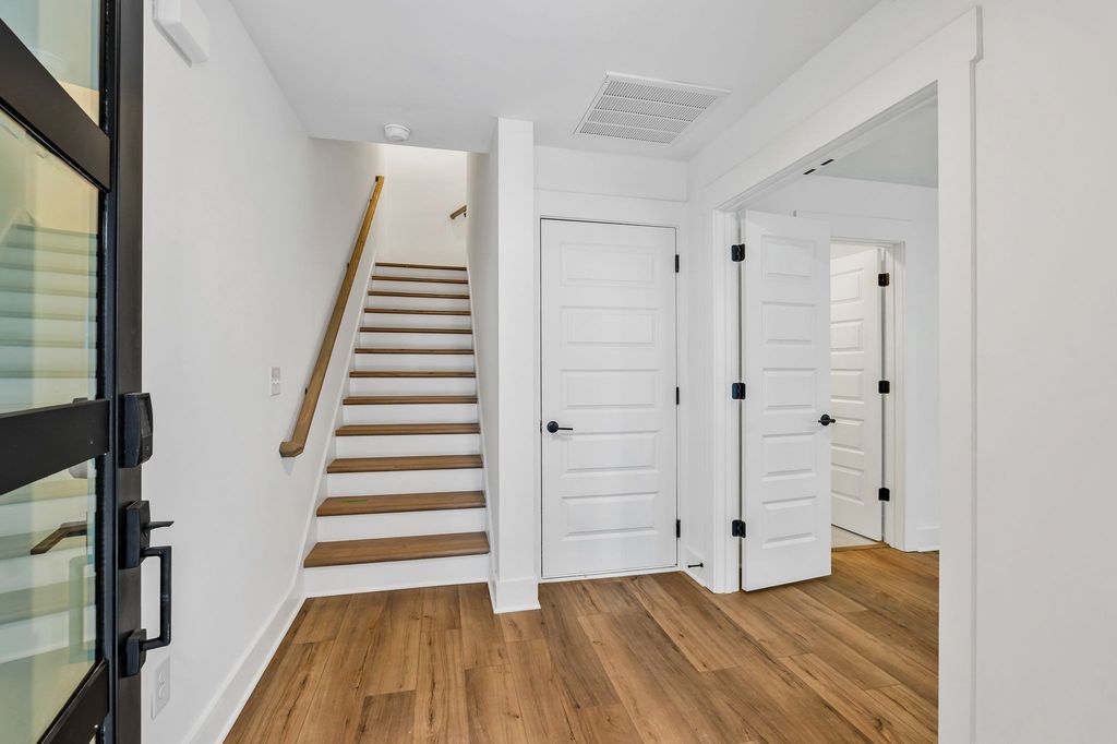 217 Harmony Aly, Nashville, TN 37207