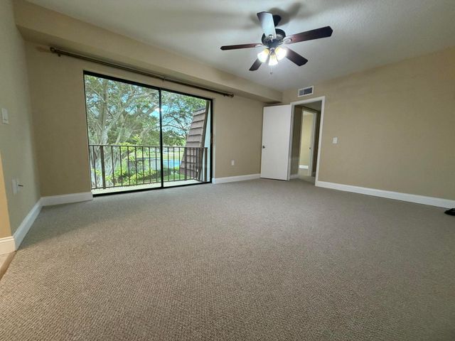 2407 24th Lane, Palm Beach Gardens, FL 33418