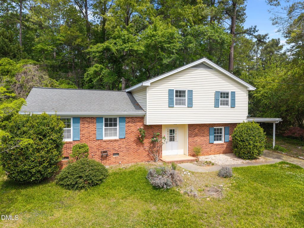 2204 Hillock Drive, Raleigh, NC 27612
