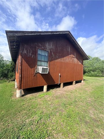 200 County Road 3211, Orange Grove, TX 78372