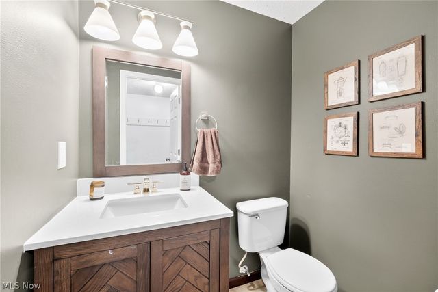 25643 Rustic Lane, Westlake, OH 44145