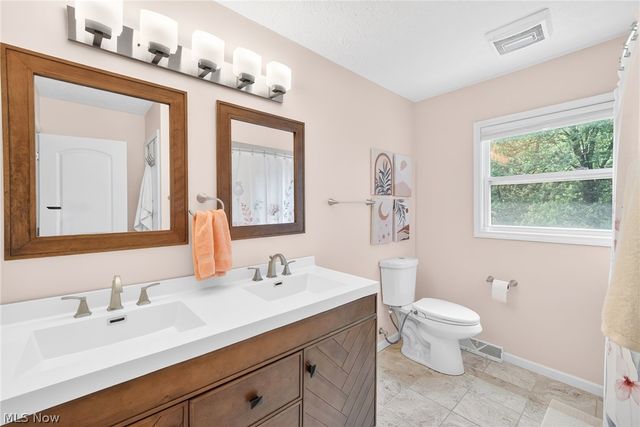 25643 Rustic Lane, Westlake, OH 44145