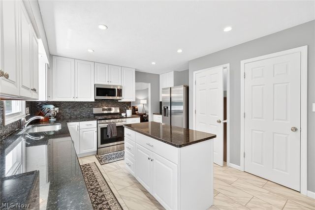 25643 Rustic Lane, Westlake, OH 44145