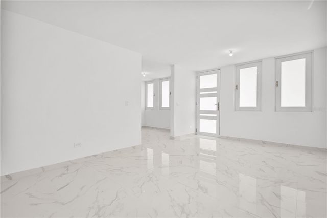 18 URB FAIR VIEW, San Juan, PR 00926