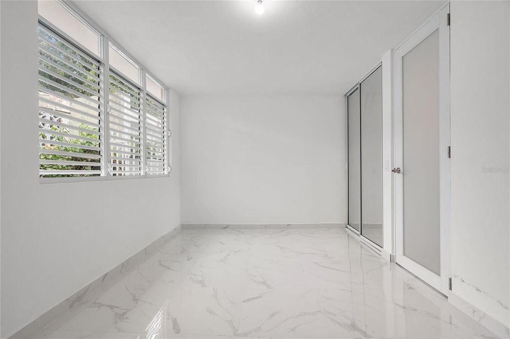 Image 12 of property listing at 18 URB FAIR VIEW, San Juan, PR 00926