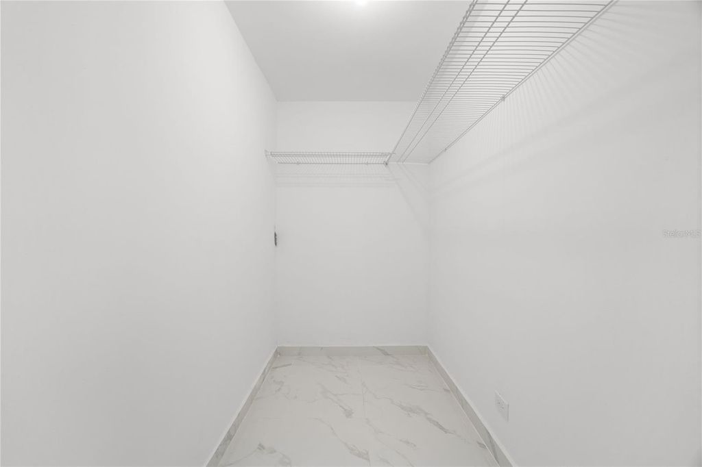 Image 15 of property listing at 18 URB FAIR VIEW, San Juan, PR 00926