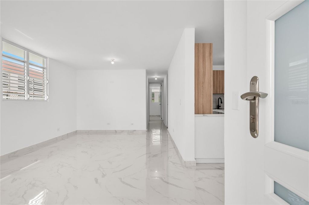 Image 5 of property listing at 18 URB FAIR VIEW, San Juan, PR 00926