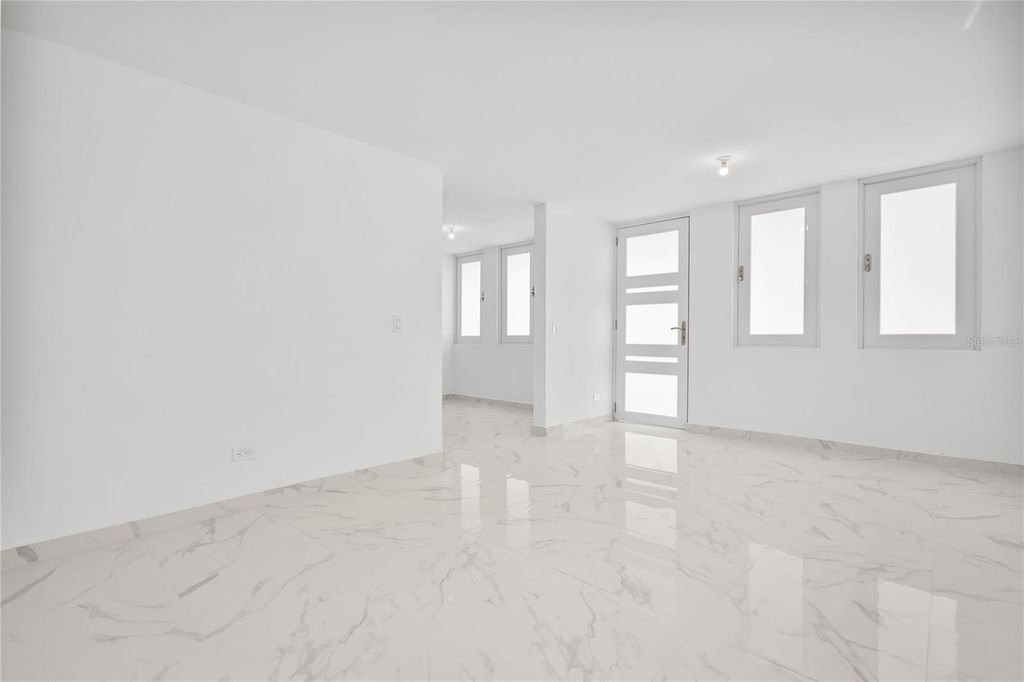 Image 7 of property listing at 18 URB FAIR VIEW, San Juan, PR 00926