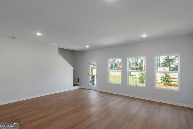 5432 Biltmore Drive, Atlanta, GA 30349