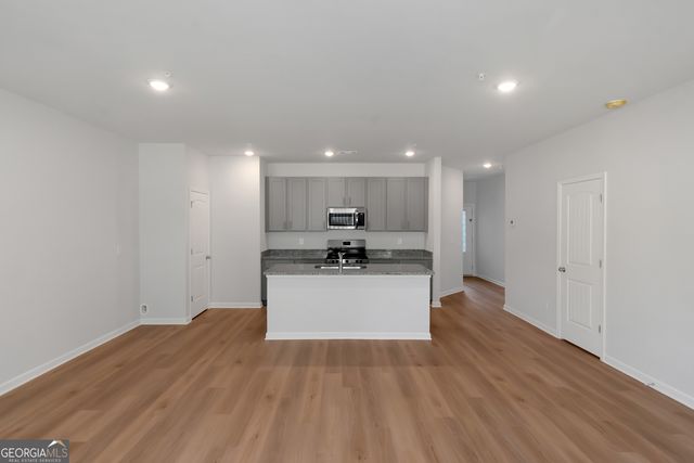 5432 Biltmore Drive, Atlanta, GA 30349