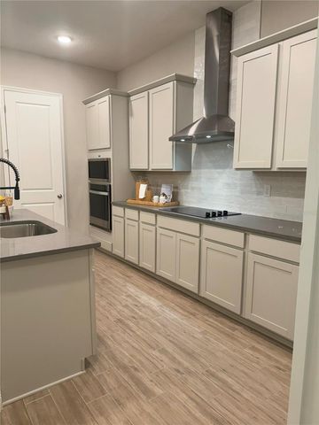 2920 VOYAGER AVENUE, St Cloud, FL 34771