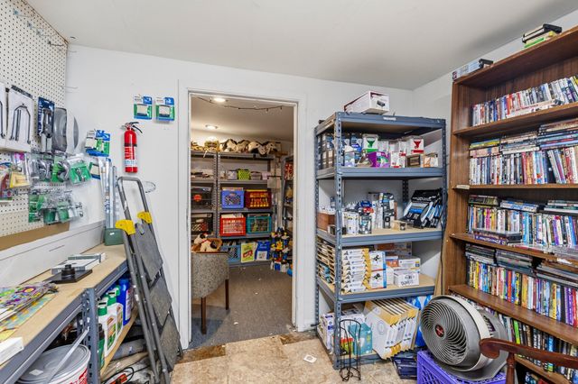 502 W Lexington Avenue, Winchester, KY 40391