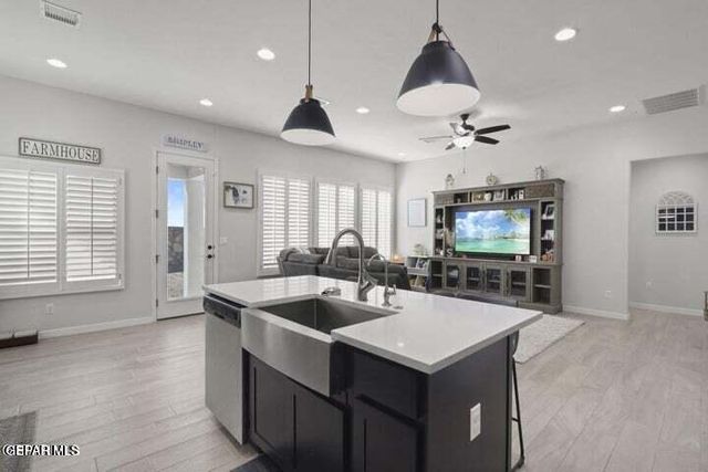 905 COTTAGE Place, El Paso, TX 79928