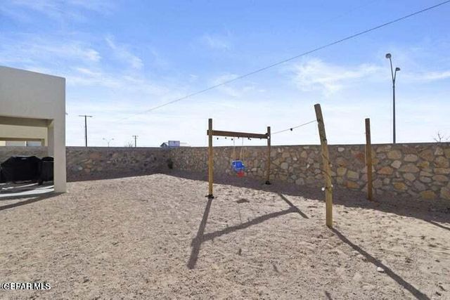 905 COTTAGE Place, El Paso, TX 79928