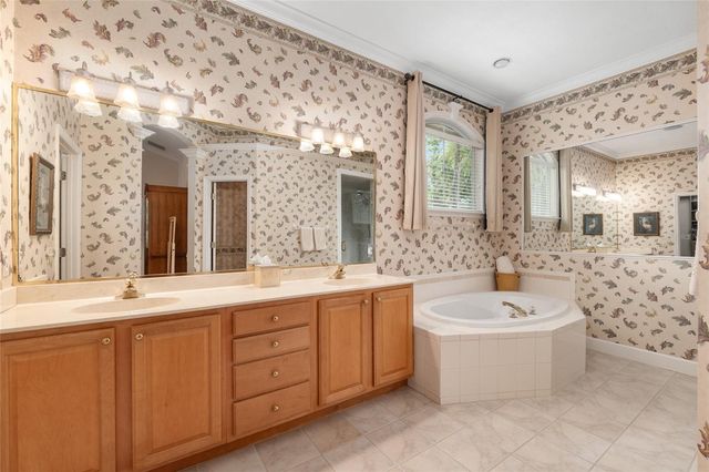 9513 SW 33RD LANE, Gainesville, FL 32608