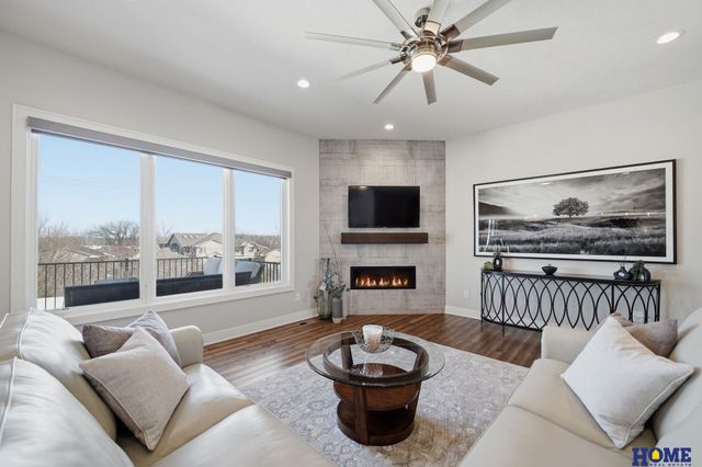 8820 Gold Dust Road, Lincoln, NE 68526