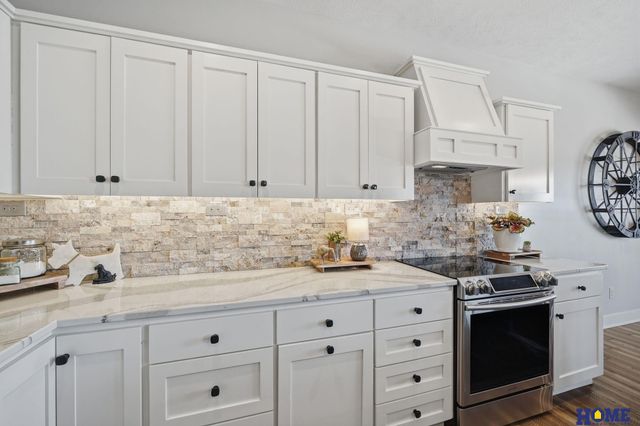 8820 Gold Dust Road, Lincoln, NE 68526