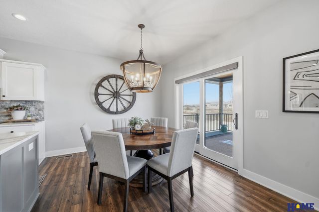 8820 Gold Dust Road, Lincoln, NE 68526