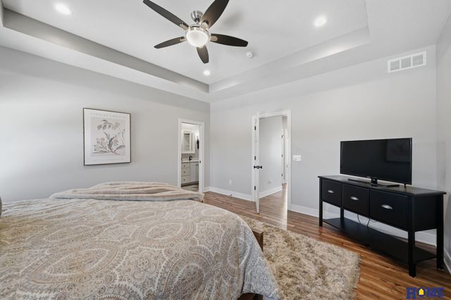 8820 Gold Dust Road, Lincoln, NE 68526