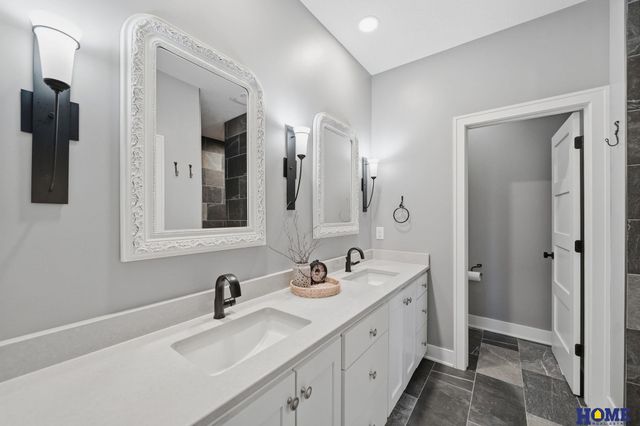 8820 Gold Dust Road, Lincoln, NE 68526