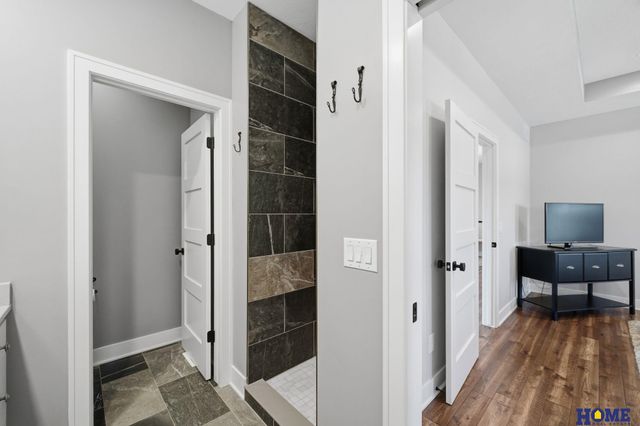 8820 Gold Dust Road, Lincoln, NE 68526