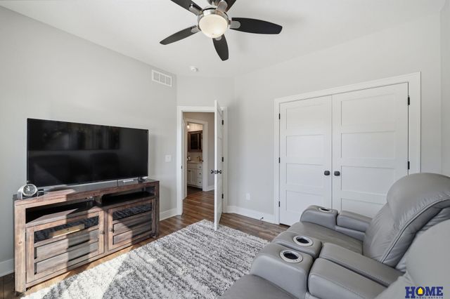 8820 Gold Dust Road, Lincoln, NE 68526