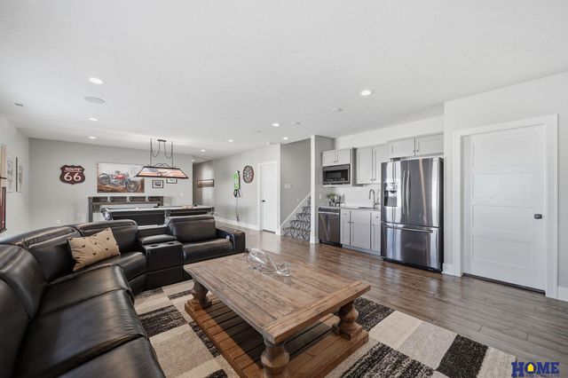 8820 Gold Dust Road, Lincoln, NE 68526