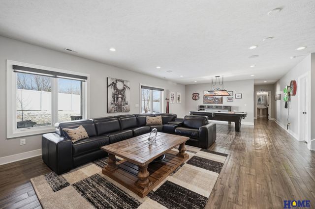 8820 Gold Dust Road, Lincoln, NE 68526