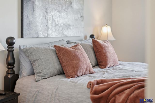 8820 Gold Dust Road, Lincoln, NE 68526