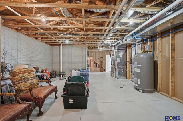 8820 Gold Dust Road, Lincoln, NE 68526