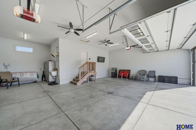 8820 Gold Dust Road, Lincoln, NE 68526